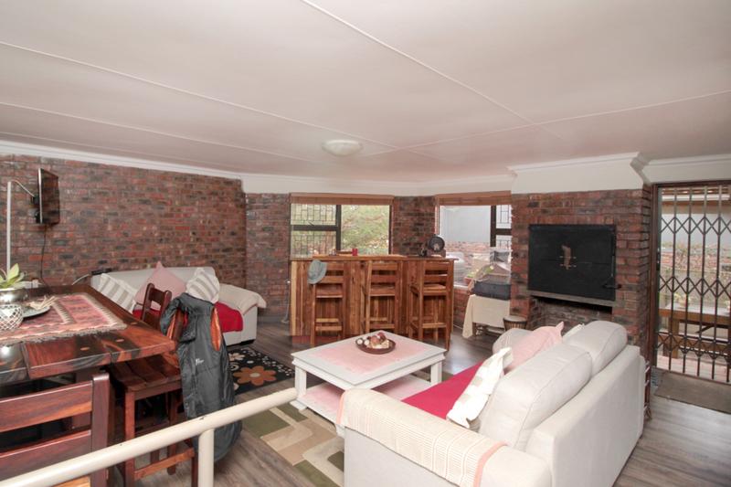 3 Bedroom Property for Sale in Fraaiuitsig Western Cape